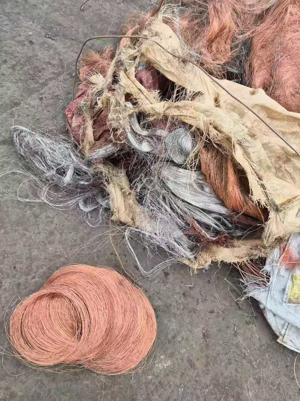 Tinned copper and copper wire coils